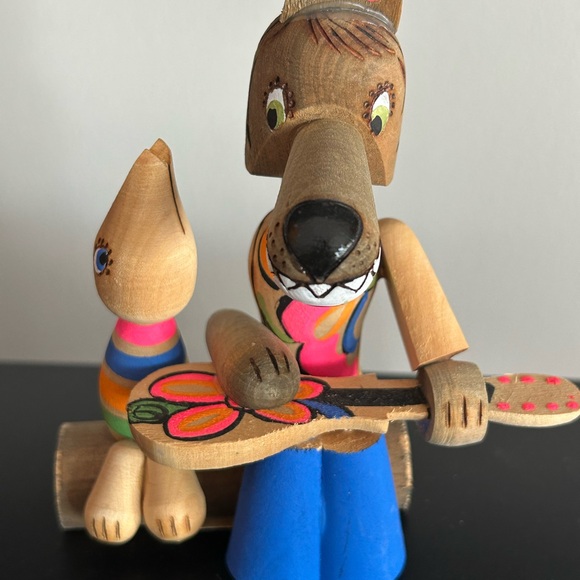 Soviet-era hand-painted vintage wooden folk art wolf and rabbit 1970s - Picture 4 of 9